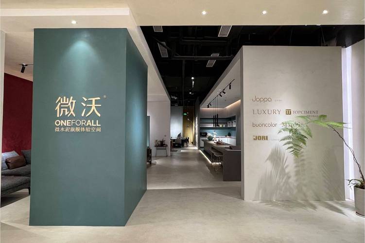 刘燕东与新材料技术推广服务 推动产业创新的实践者